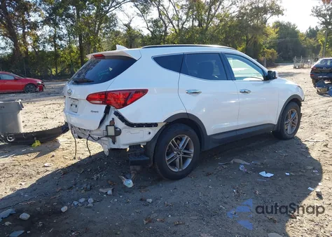 2017 Hyundai Santa Fe Sport 2.4L z USA, uszkodzony, nr VIN 5NMZU3LB2HH008154